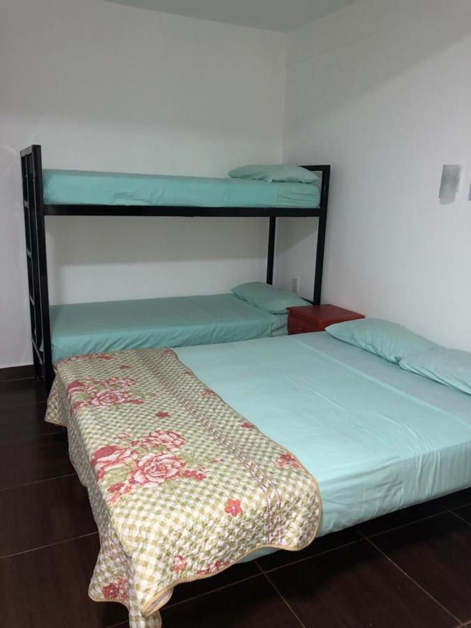 Iguazu Apart Hostel Πουέρτο Ιγκουασού Εξωτερικό φωτογραφία